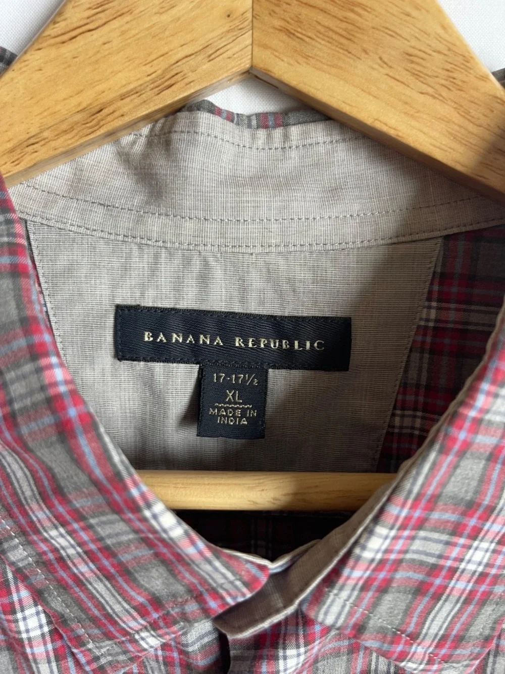 Banana Republic Men's Red Gray Plaid Cotton Long Sleeve Button Up Shirt XL